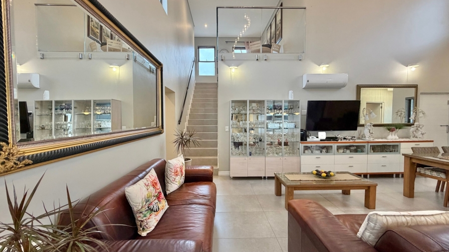 4 Bedroom Property for Sale in Croydon Gardens Estate Western Cape
